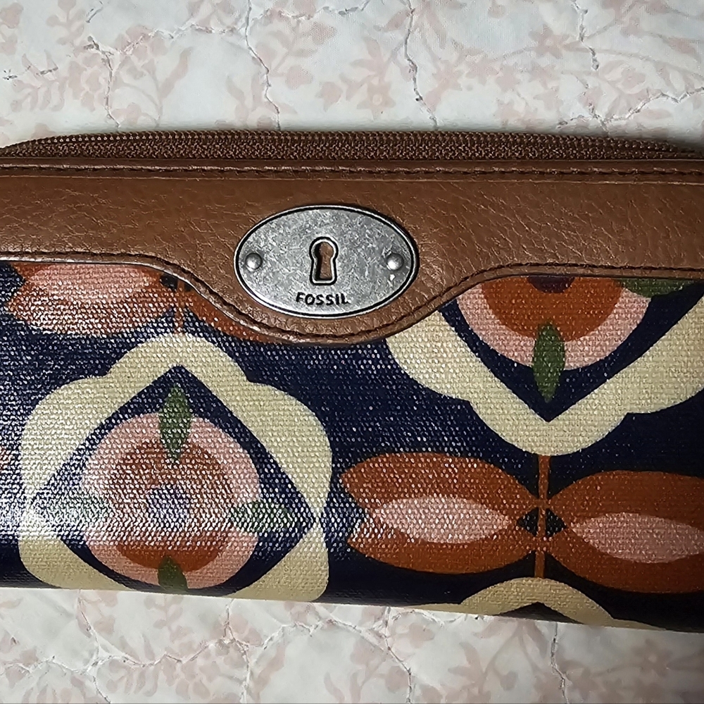 Fossil Key wallet